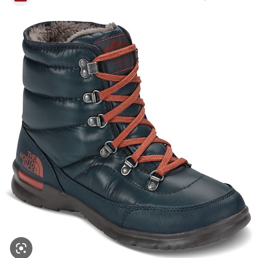 Brand New North Face Thermoball Lace II Boots.